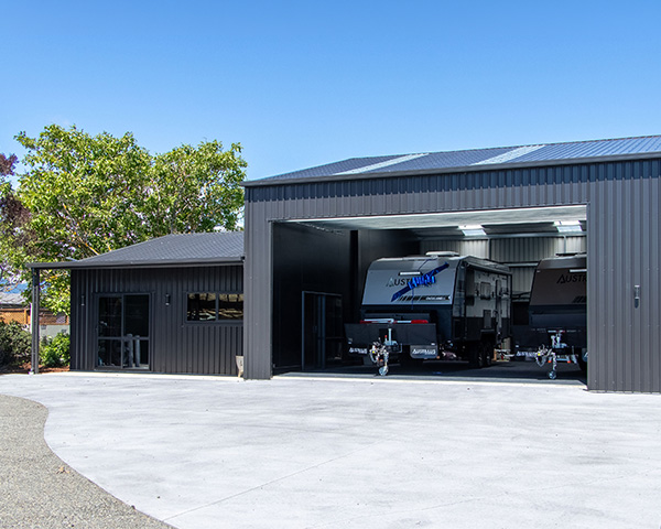 Nelson Caravan 600 x 480